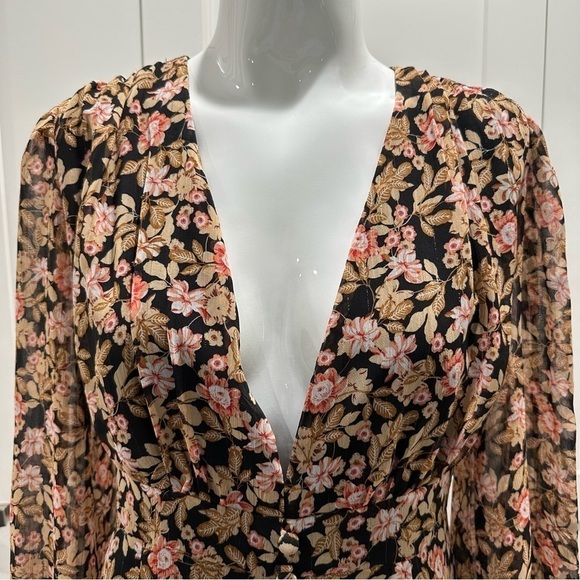Nasty Gal Floral V Neck Fitted Mini Dress - Picture 6 of 12